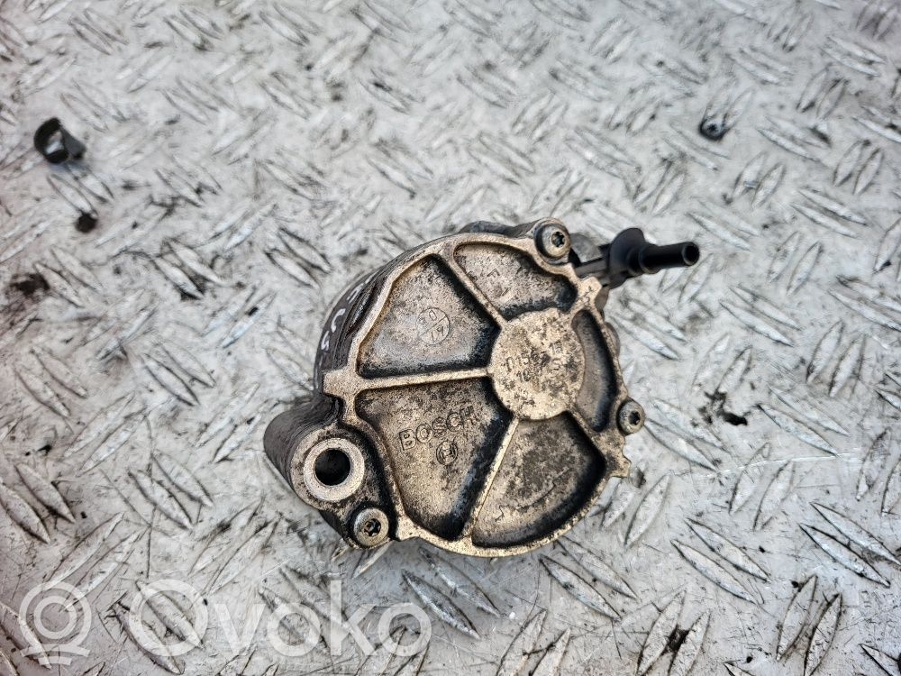 Ford Focus Vacuum pump 
