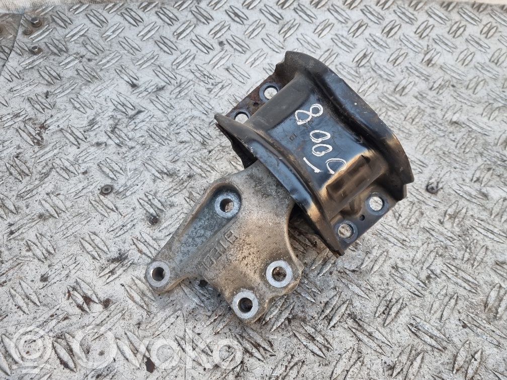 Peugeot 508 Engine mount bracket 