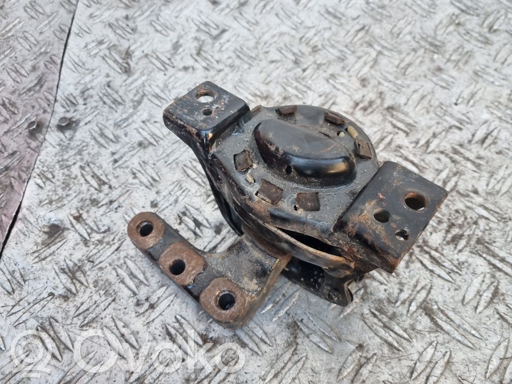 Engine mount bracket   9671185380