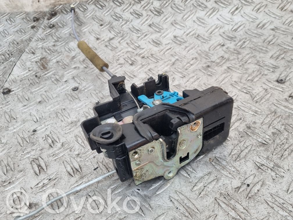Opel Antara Takaoven lukko 