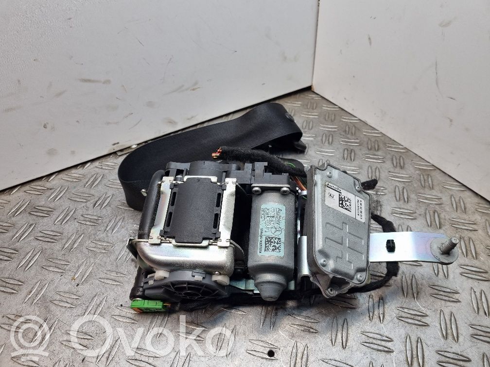 Mercedes-Benz C W204 Pas bezpieczeństwa fotela przedniego 