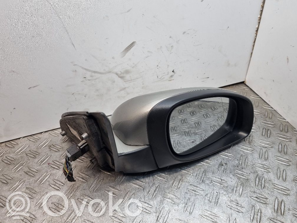 Elektryczne lusterko boczne drzwi przednich   24436151,352518