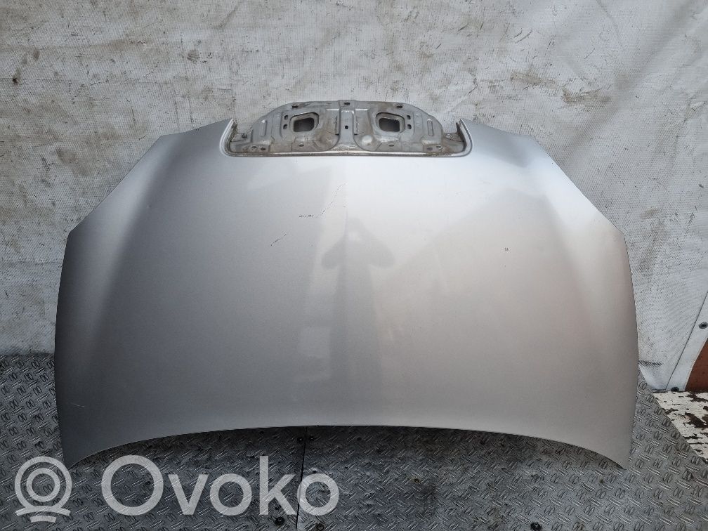 Dzinēja pārsegs (vāks)