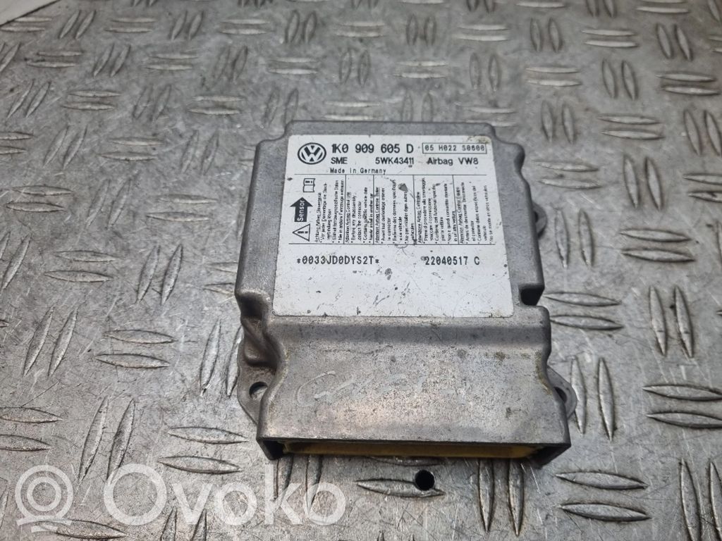 Volkswagen Golf V Airbag control unit/module 