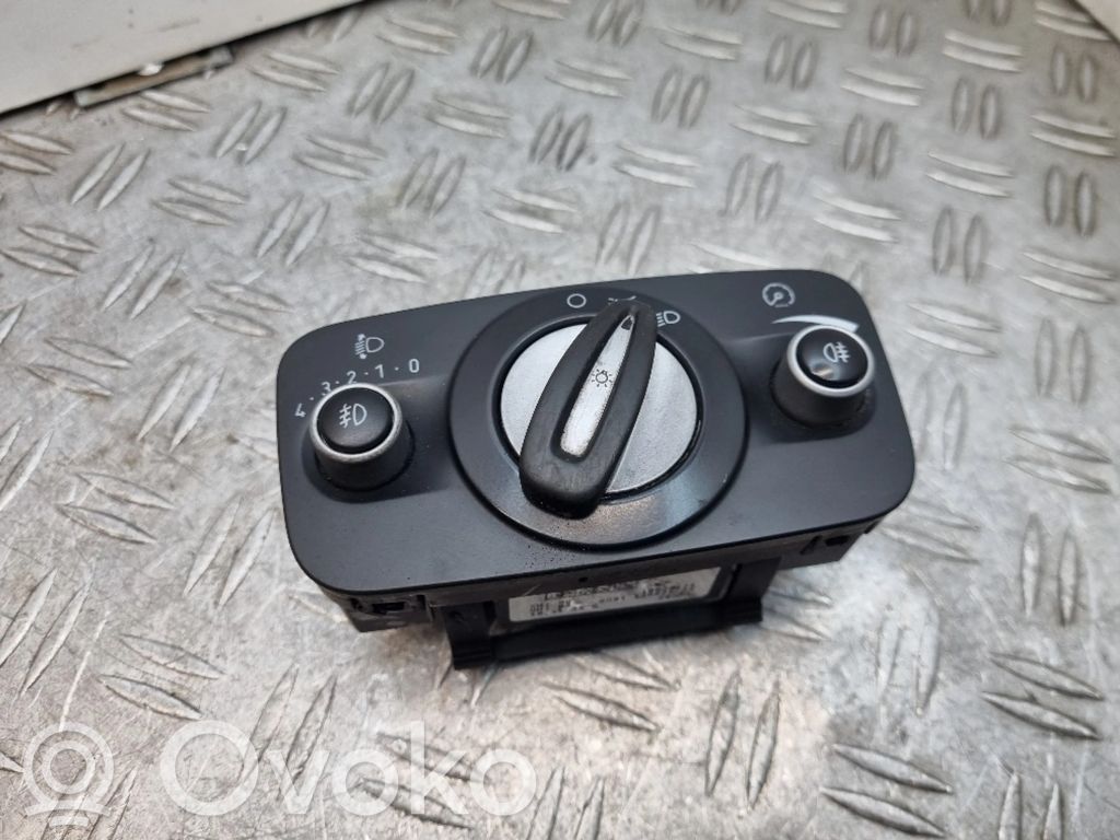 Ford Mondeo MK IV Light switch 