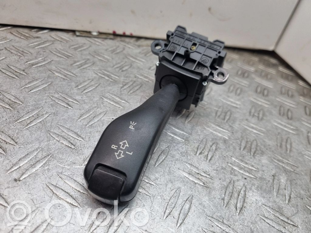 BMW X3 E83 Indicator stalk 