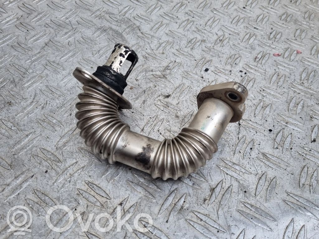 Opel Astra K EGR-linjan letku 
