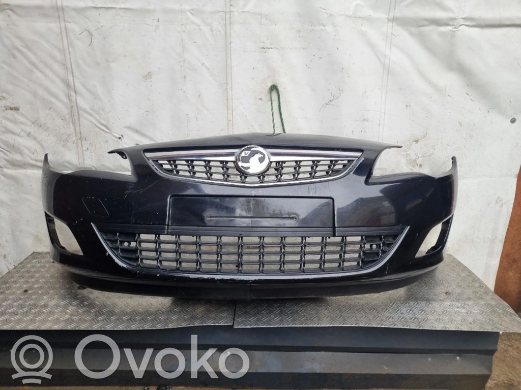 Opel Astra J Parachoques delantero 