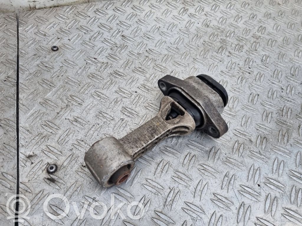 KIA Rio Engine mount bracket 