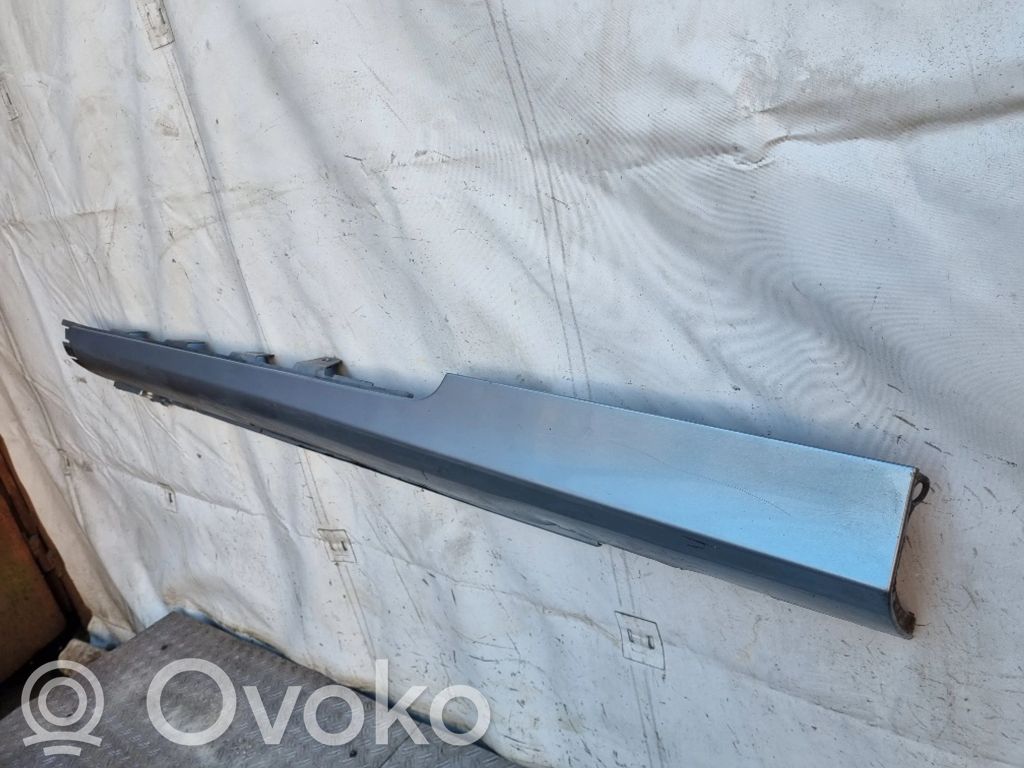 Próg   30787150