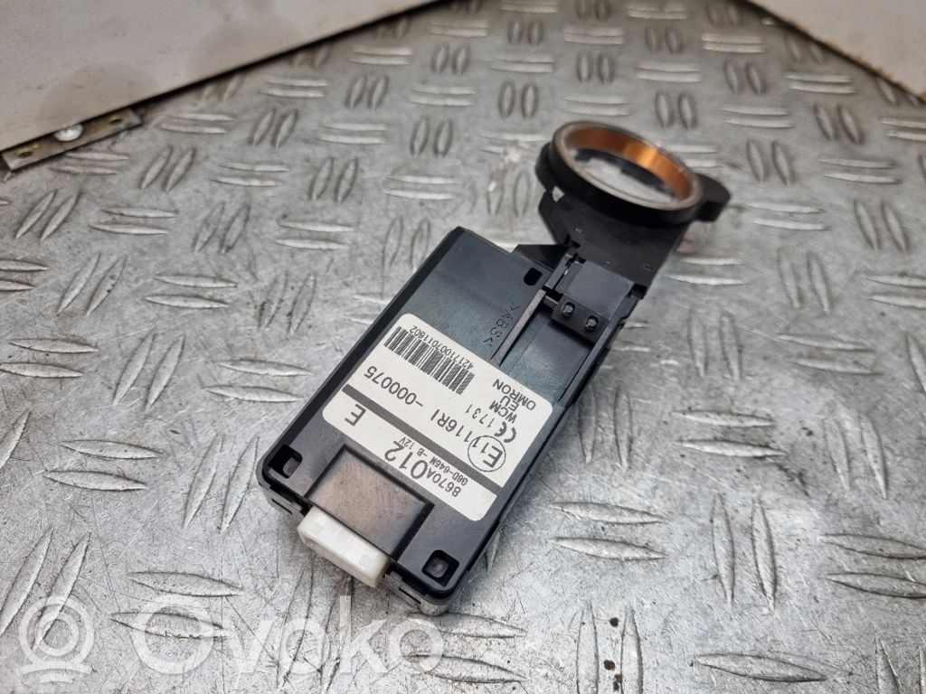 Mitsubishi Outlander Käynnistyksenestolaitteen lukulaite (pysty) 