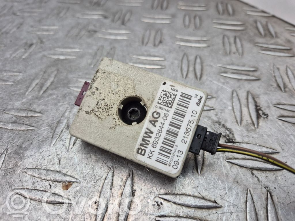 BMW X6 E71 Antenos stiprintuvas 