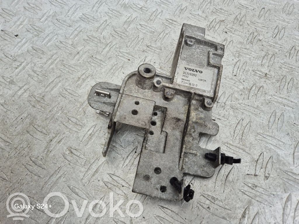 Volvo V70 Other engine bay part 