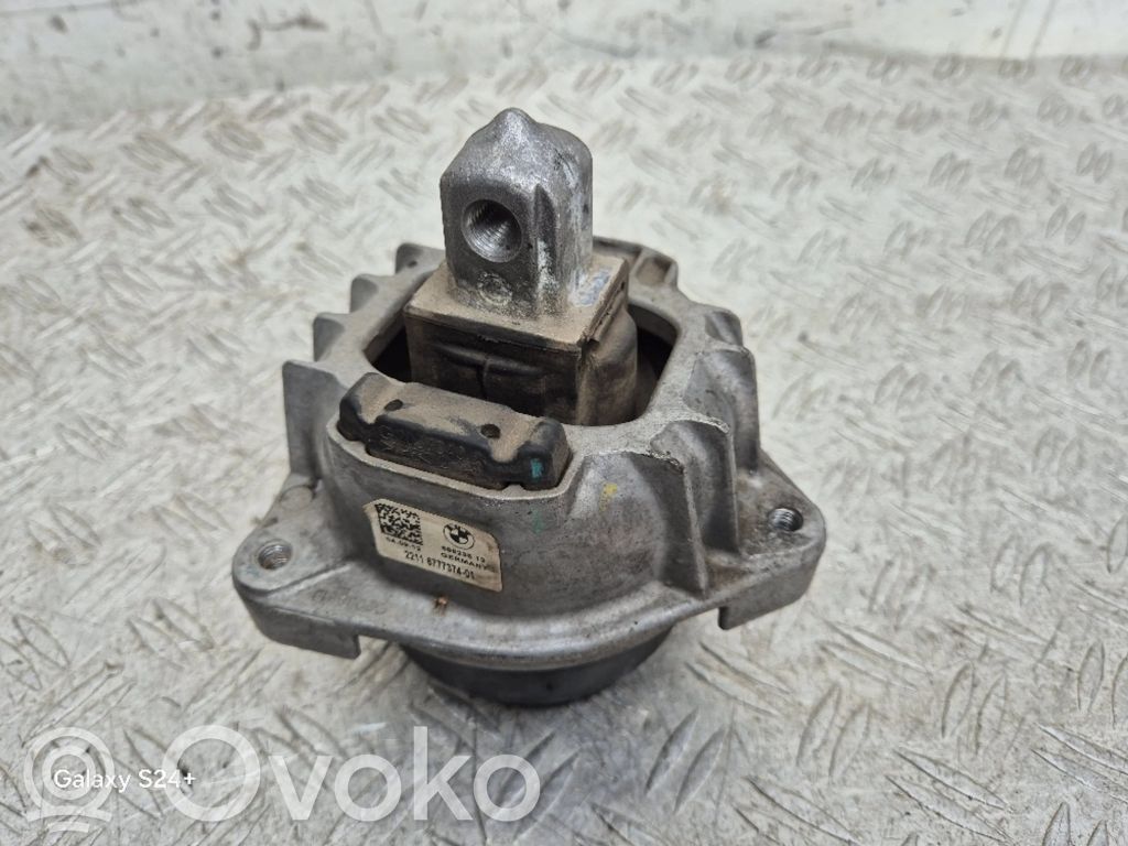 BMW 7 F01 F02 F03 F04 Engine mount bracket 