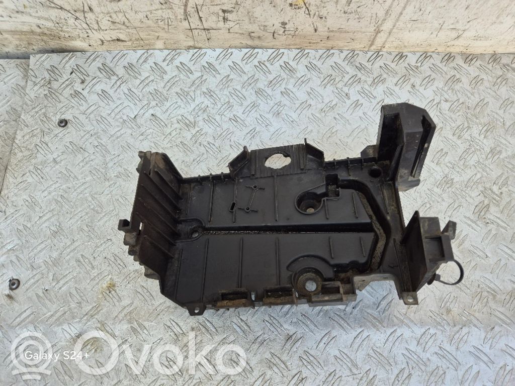 Citroen C5 Akun alusta 