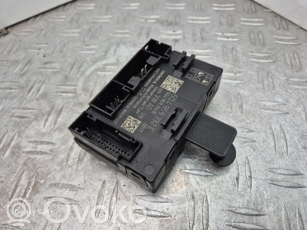 Skoda Octavia Mk3 (5E) Door control unit/module 