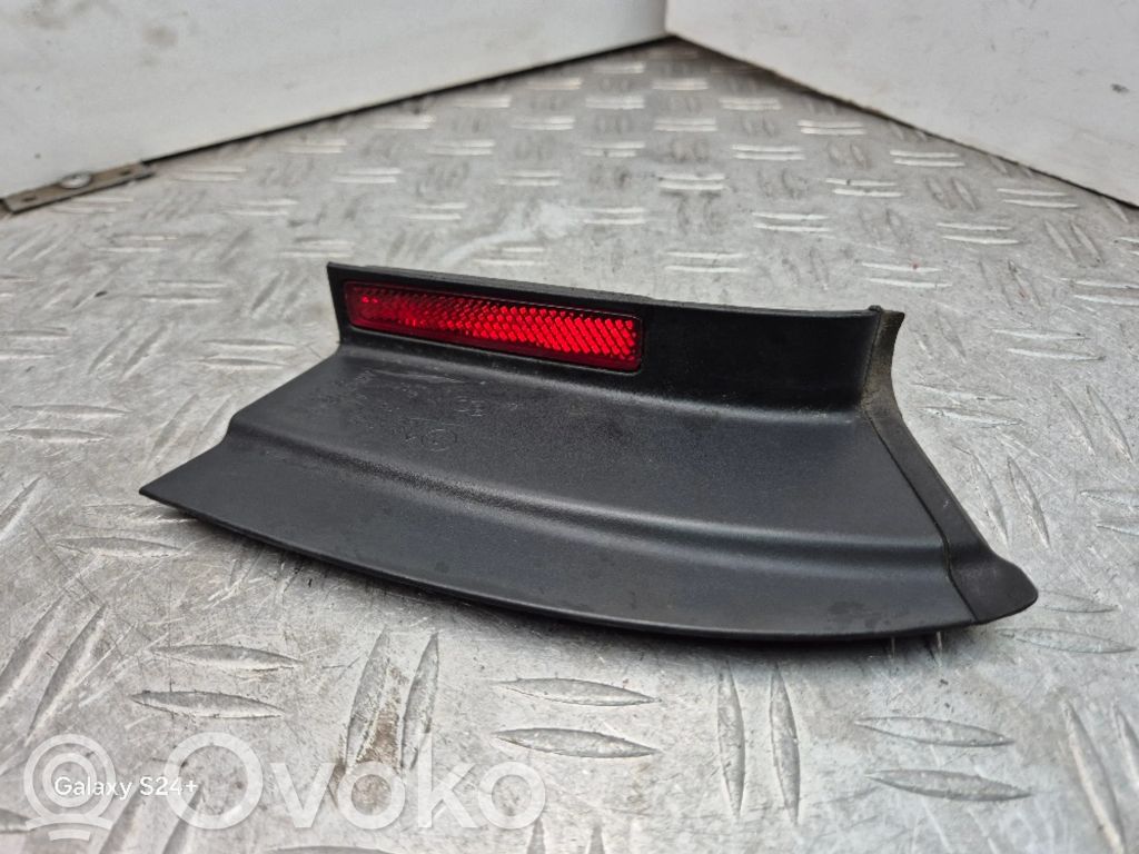 Skoda Octavia Mk3 (5E) Listwa pod lampę tylną 