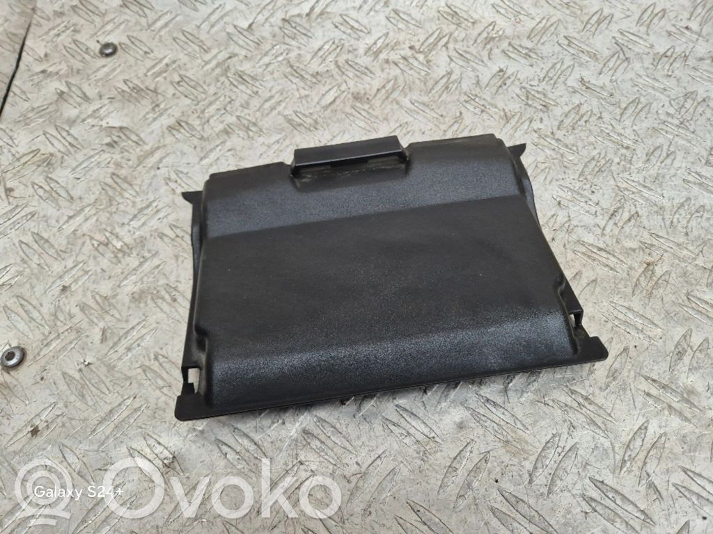 Ford Focus Dangtis akumuliatoriaus dėžės 