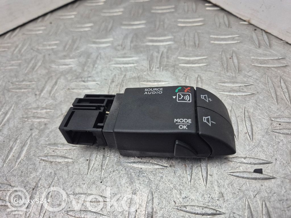 Dacia Sandero II Multifunctional control switch/knob 