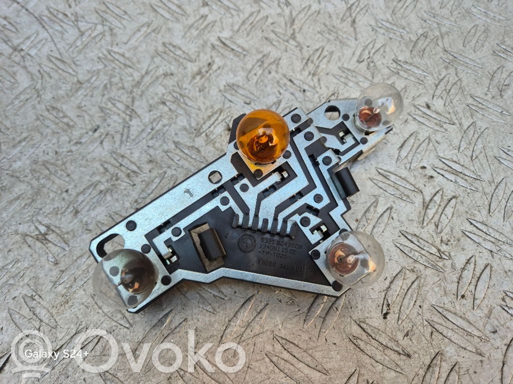 BMW 1 E81 E87 Tail light bulb cover holder 
