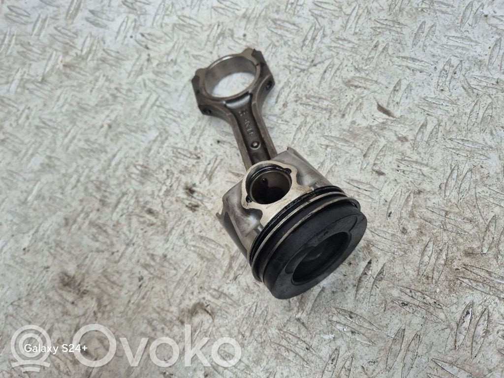 KIA Rio Stūmoklis su švaistikliu 