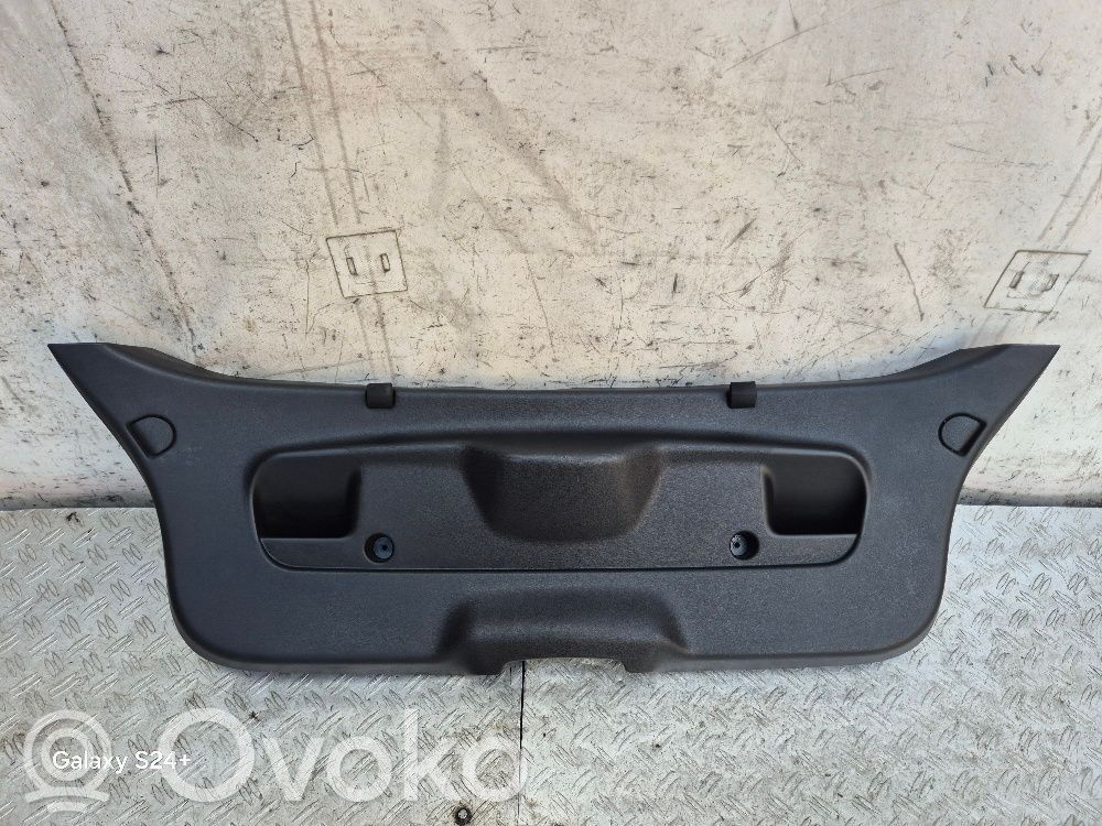 Citroen DS3 Tailgate trim 