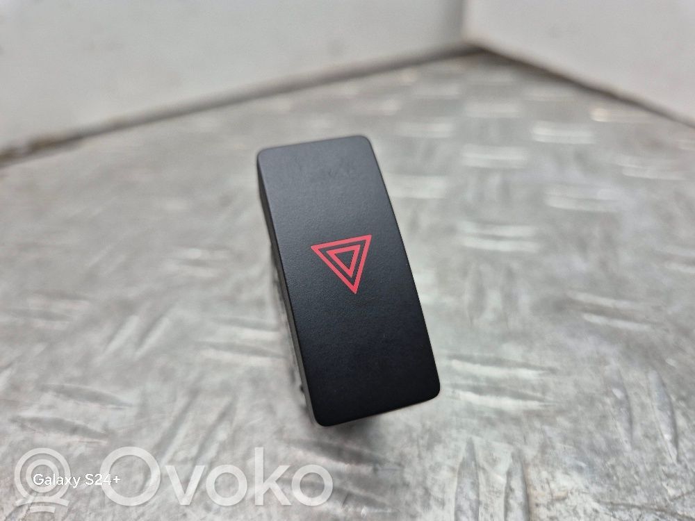 Mazda 3 III Hazard light switch 