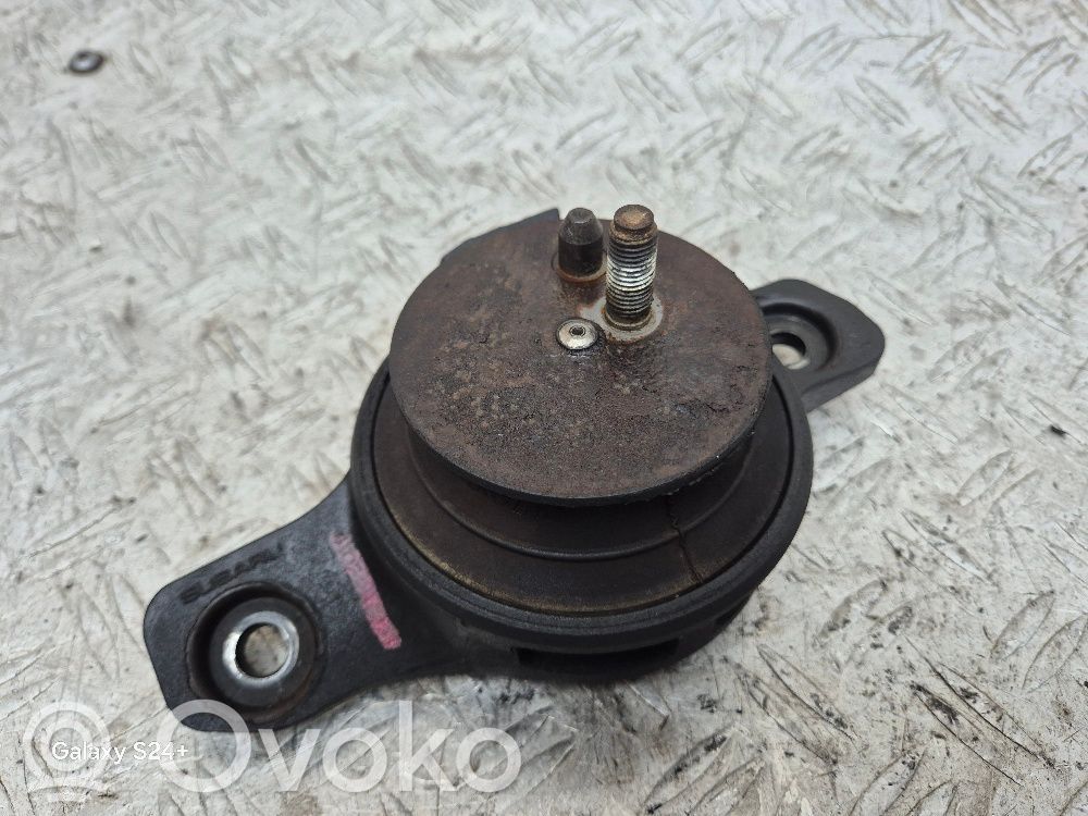 Subaru Forester SH Engine mount bracket 
