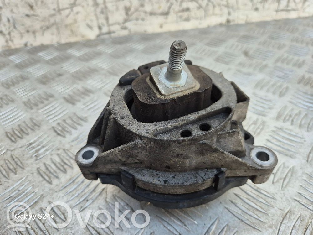 BMW 3 F30 F35 F31 Engine mount bracket 