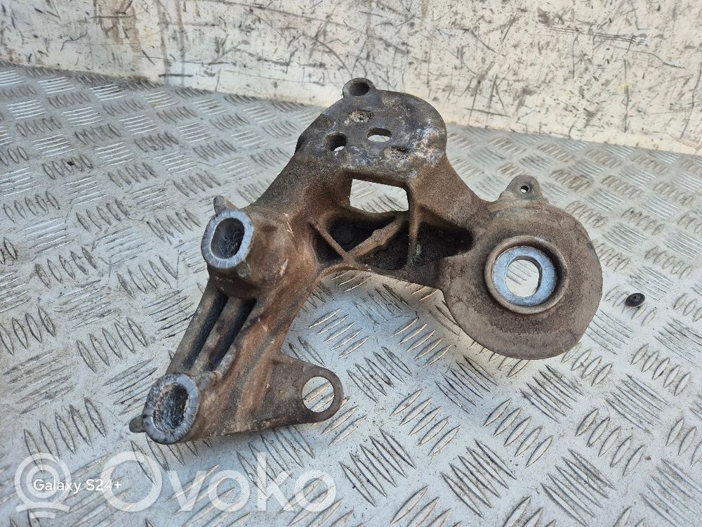 Audi A6 S6 C6 4F Engine mounting bracket 