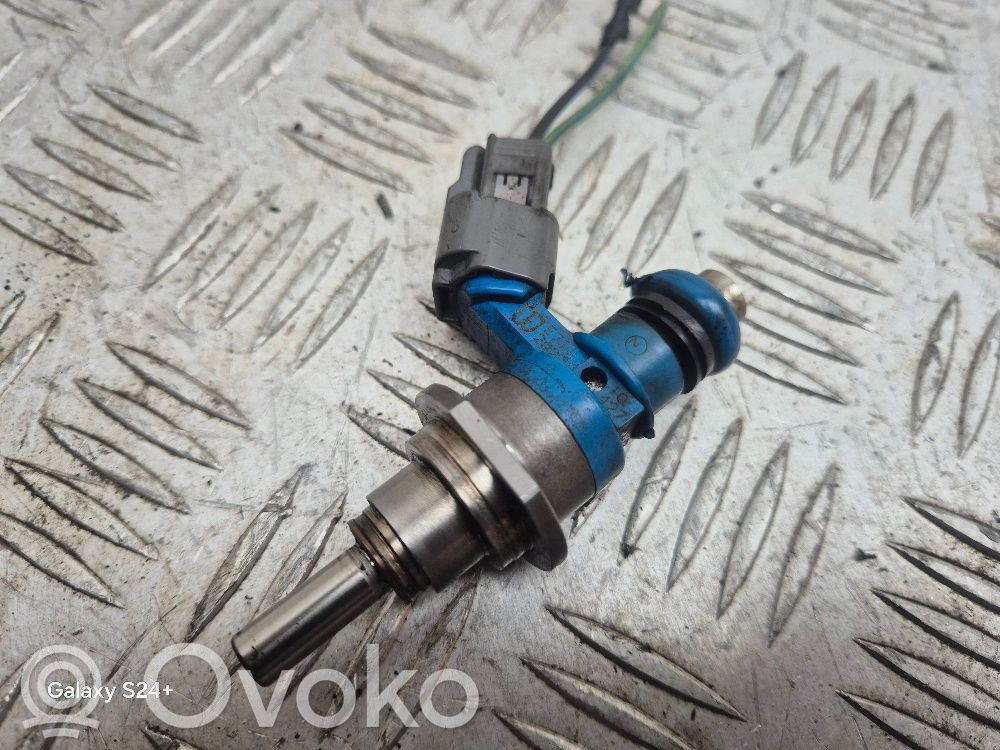 Mazda 6 Fuel injector 