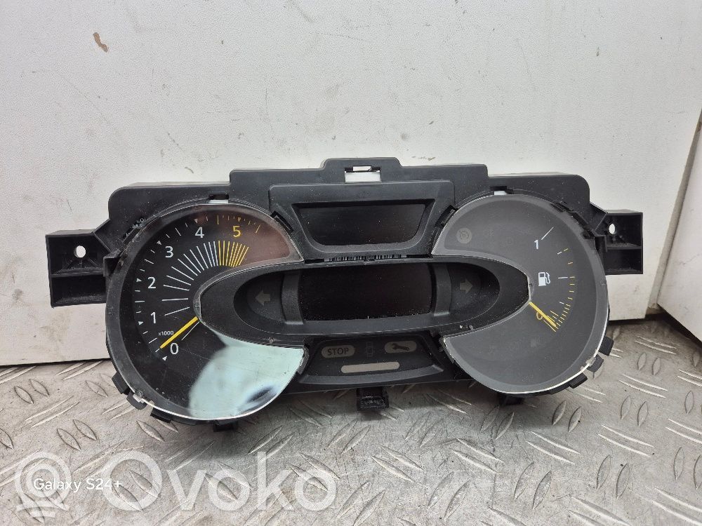 Renault Captur Speedometer (instrument cluster) 