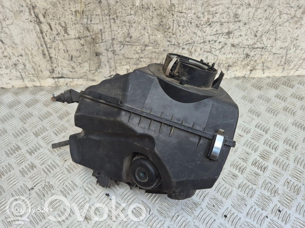 Audi A6 S6 C6 4F Air filter box 