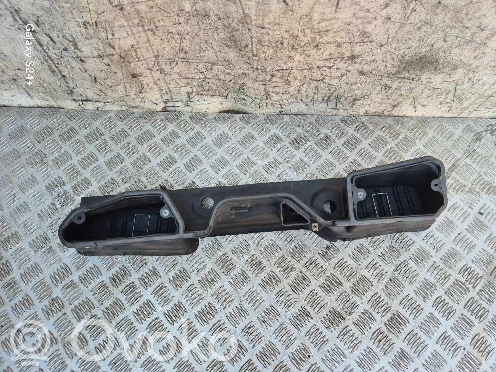 BMW 7 E38 Couvercle cache filtre habitacle 