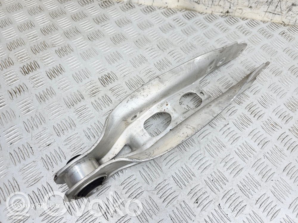 Audi A4 S4 B9 Triangle bras de suspension supérieur arrière 