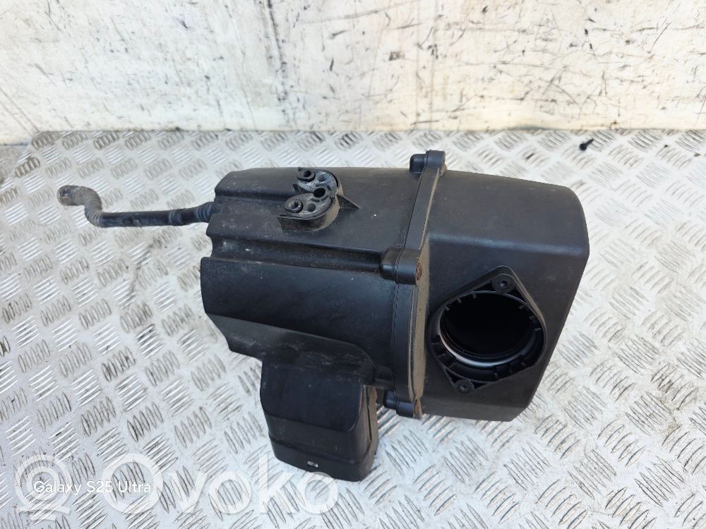 Audi A1 Air filter box 