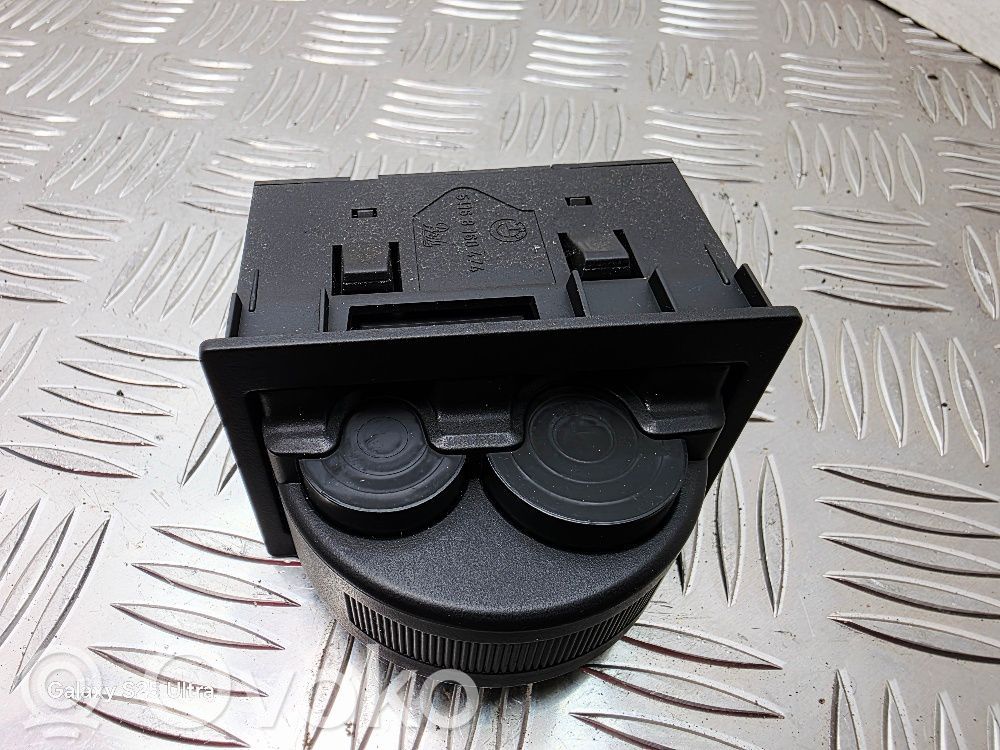 BMW 7 E38 Dashboard storage box/compartment 