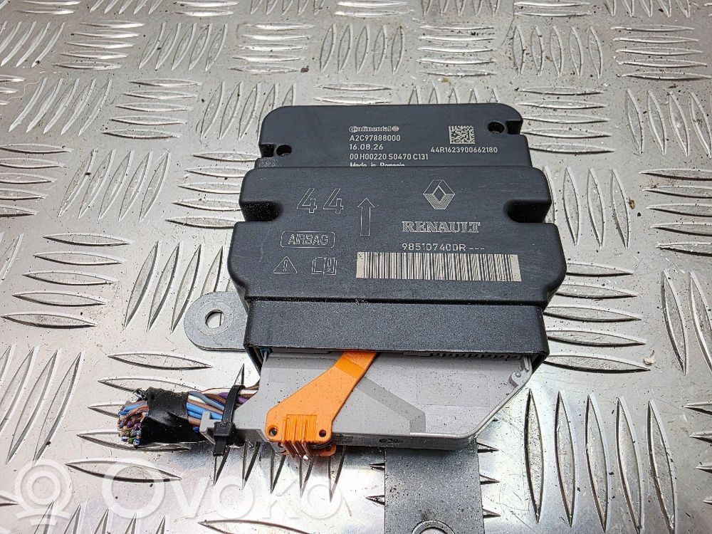 Renault Captur Airbag control unit/module 
