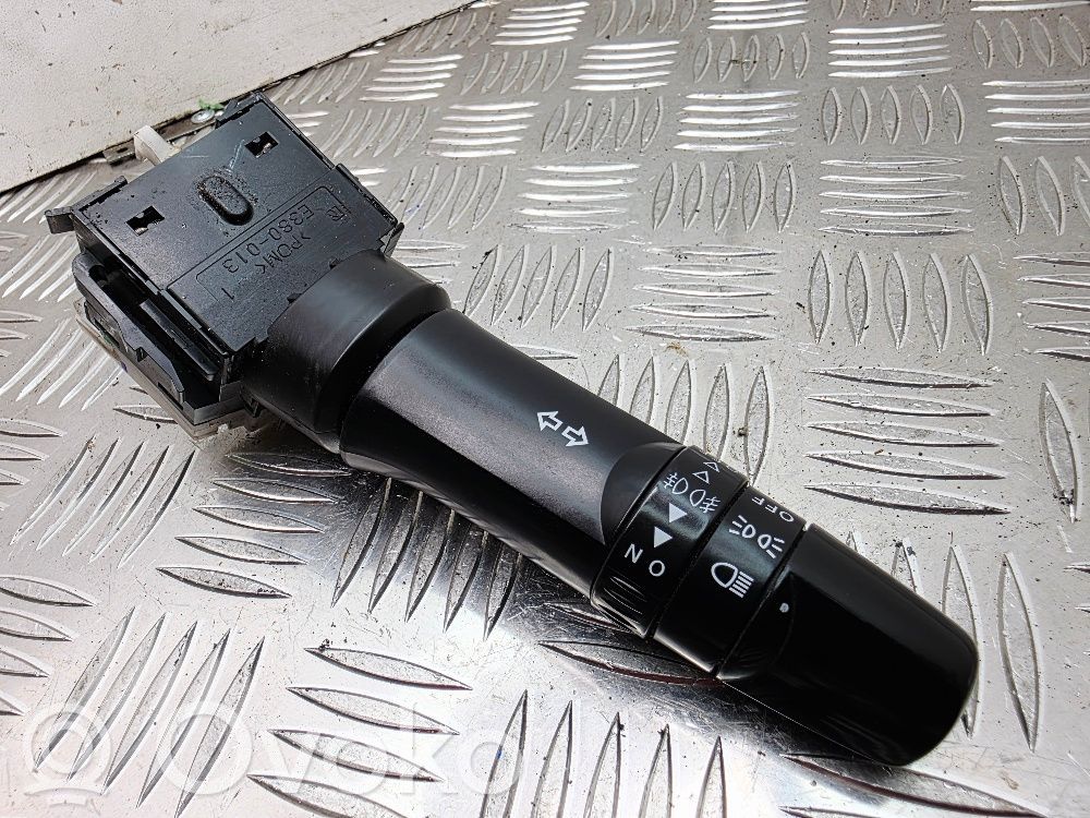 Mitsubishi L200 Indicator stalk 