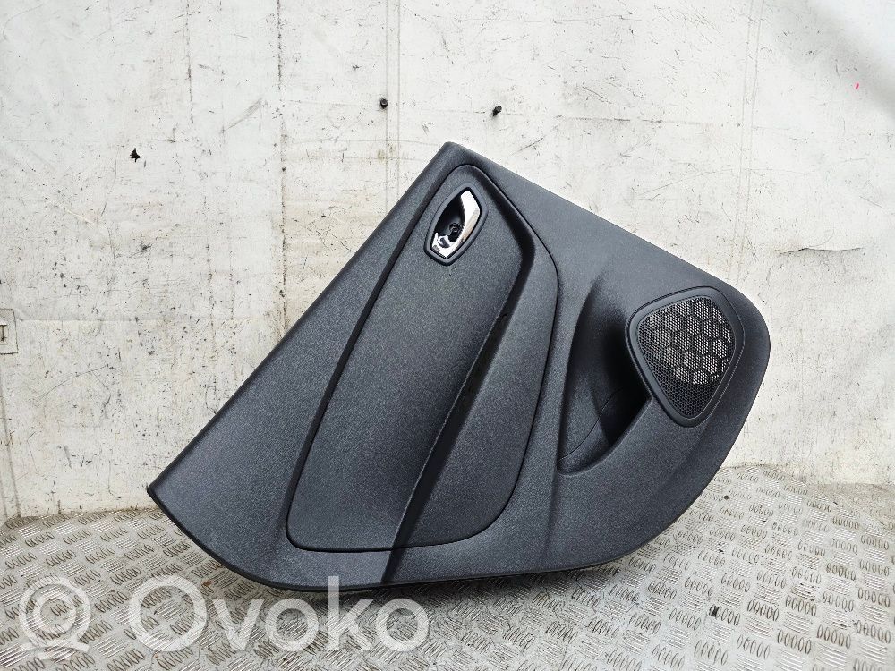 Renault Captur Boczki / Poszycie drzwi tylnych 