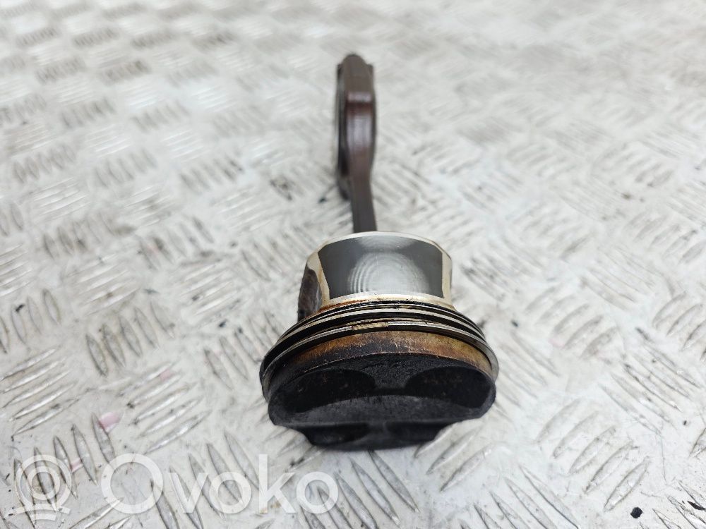 Citroen C3 Pistón con biela 