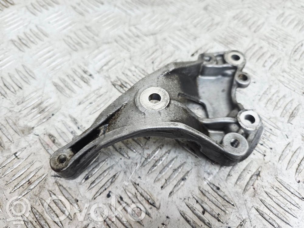 Citroen C3 A/C compressor mount bracket 