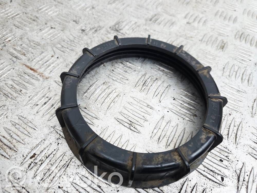Ford Focus Inel/piuliță fixare pompă combustibil înecată 