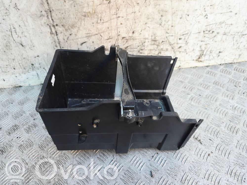 Ford Focus Akumuliatoriaus dėžė 