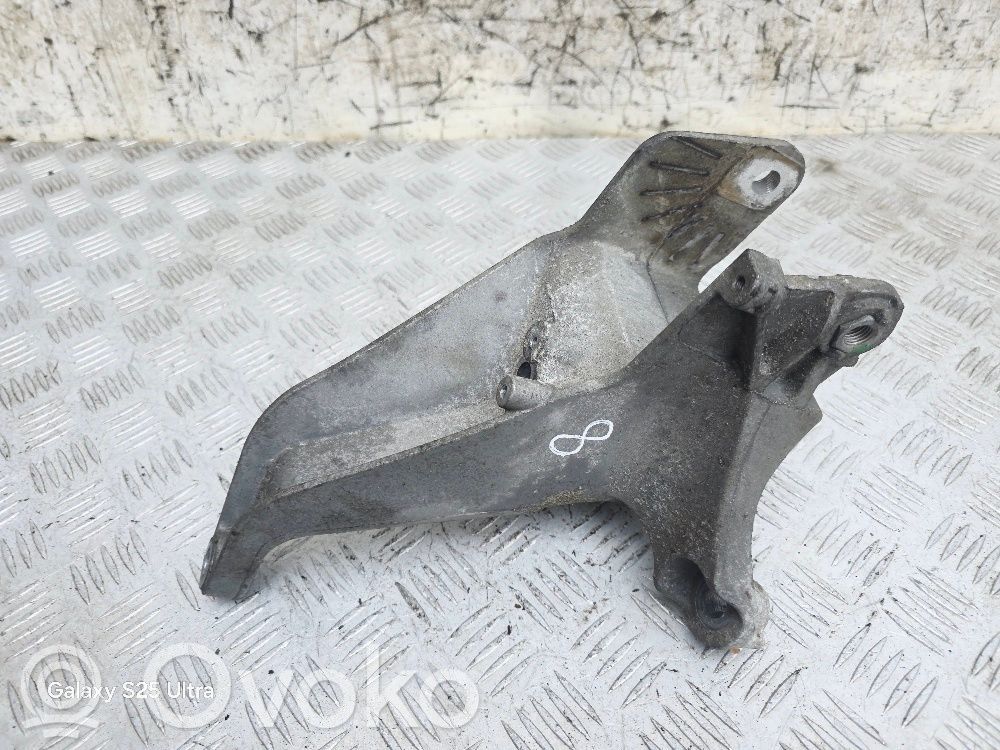 Mini One - Cooper Cabrio R52 Gearbox mounting bracket 