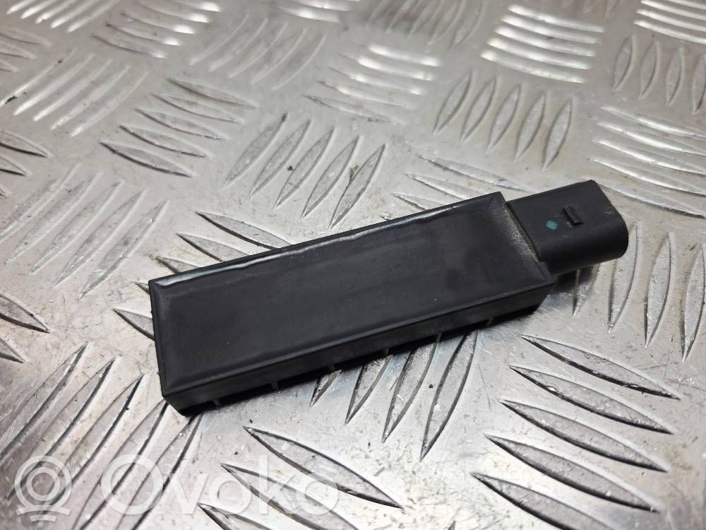 Keyless system antenna   5Q0962131
