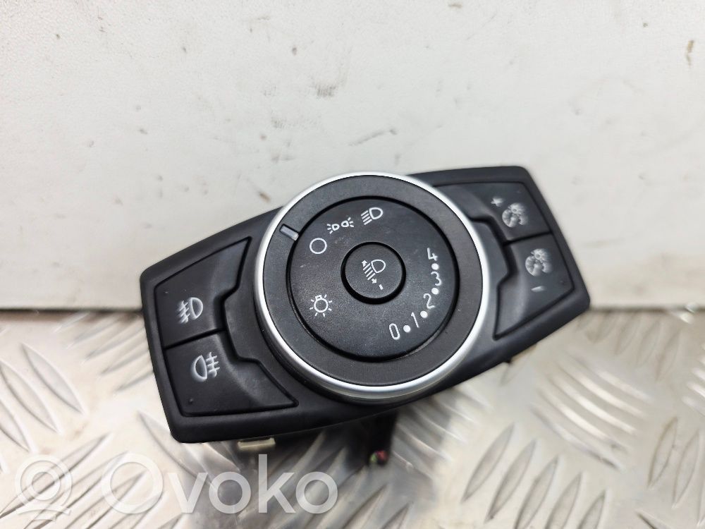 Ford Focus Light switch 