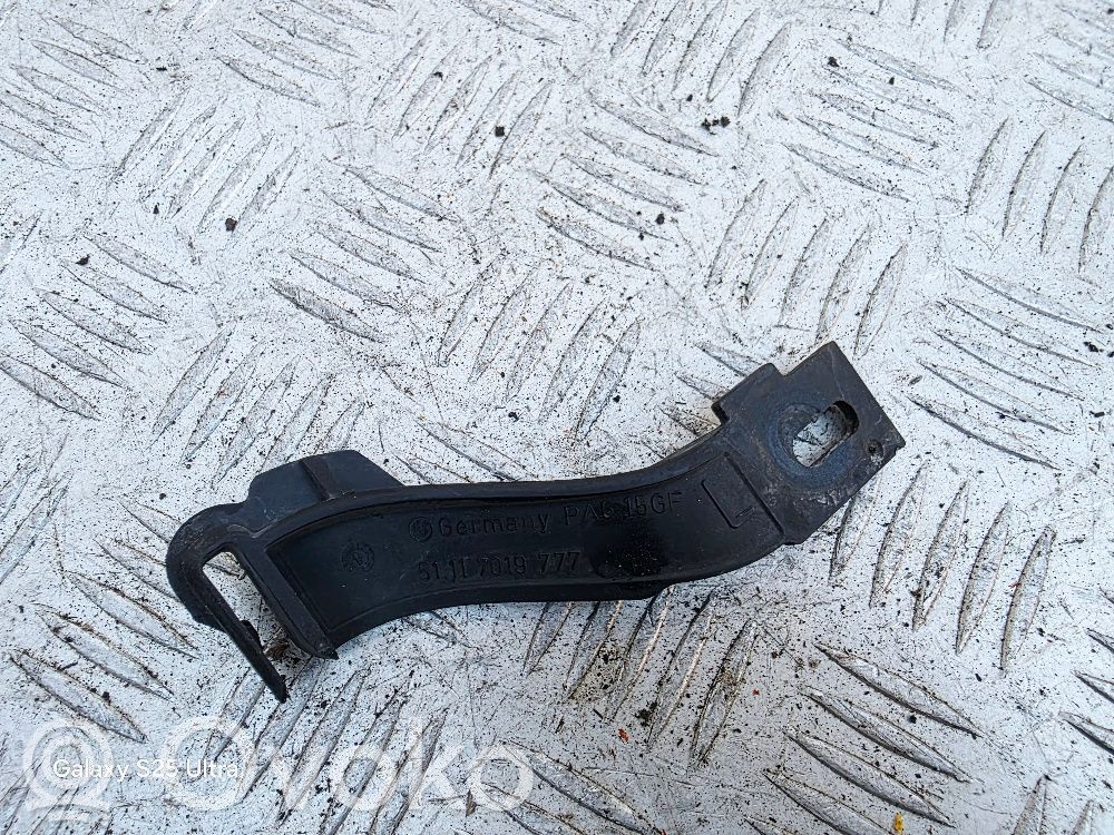 BMW 3 E92 E93 Headlight/headlamp mounting bracket 
