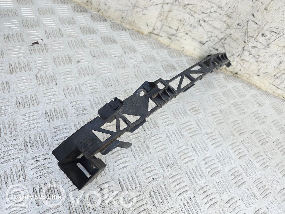 Mazda 5 Headlight/headlamp mounting bracket 