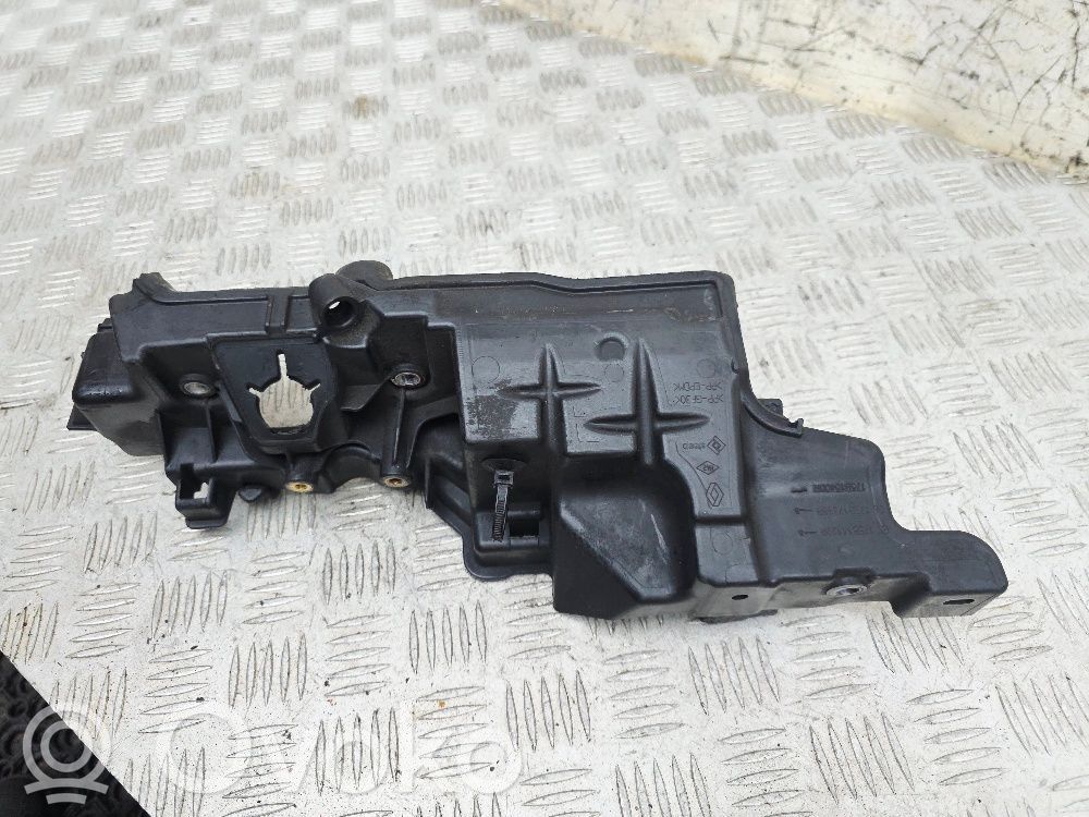 Nissan Juke I F15 Engine cover (trim) 